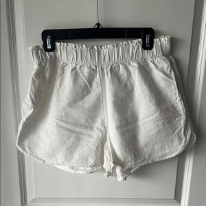 Universal Thread Women's White Casual Linen Shorts